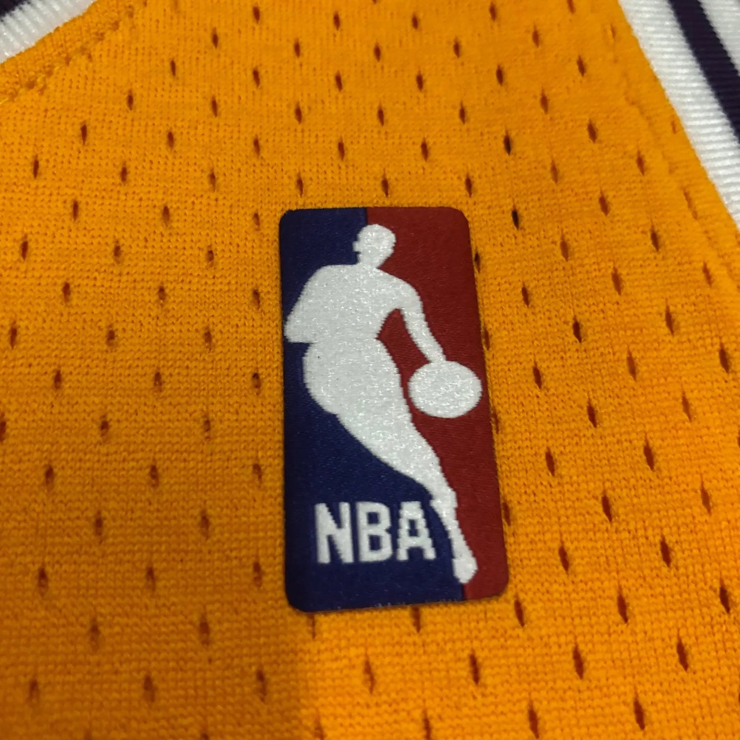 M&N 07-08 Lakers SW Yellow 24# Bryant