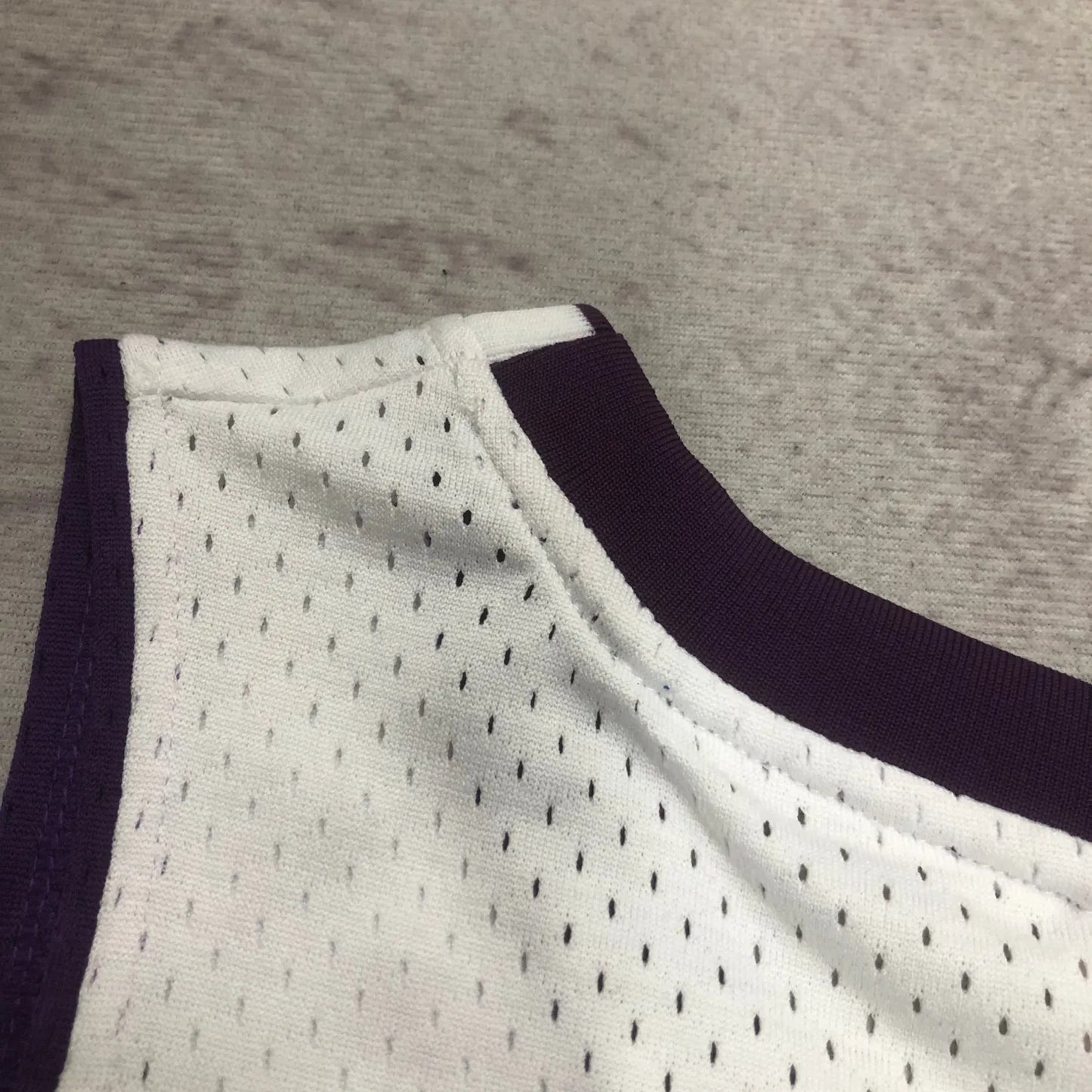 M&N 09-10 Lakers SW White 24#BRYANT