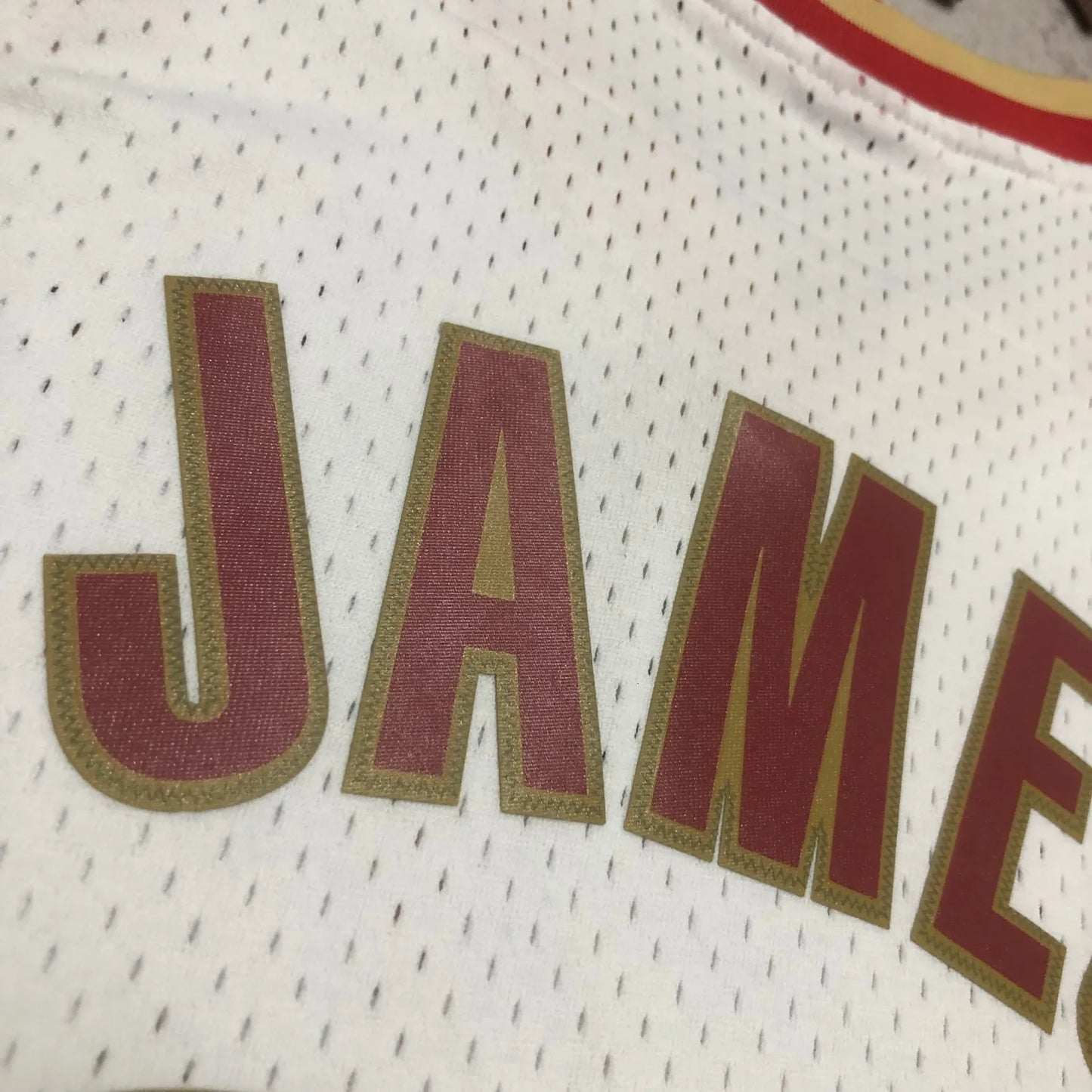 M&N 03-04 Cleveland Cavaliers SW 23# JAMES