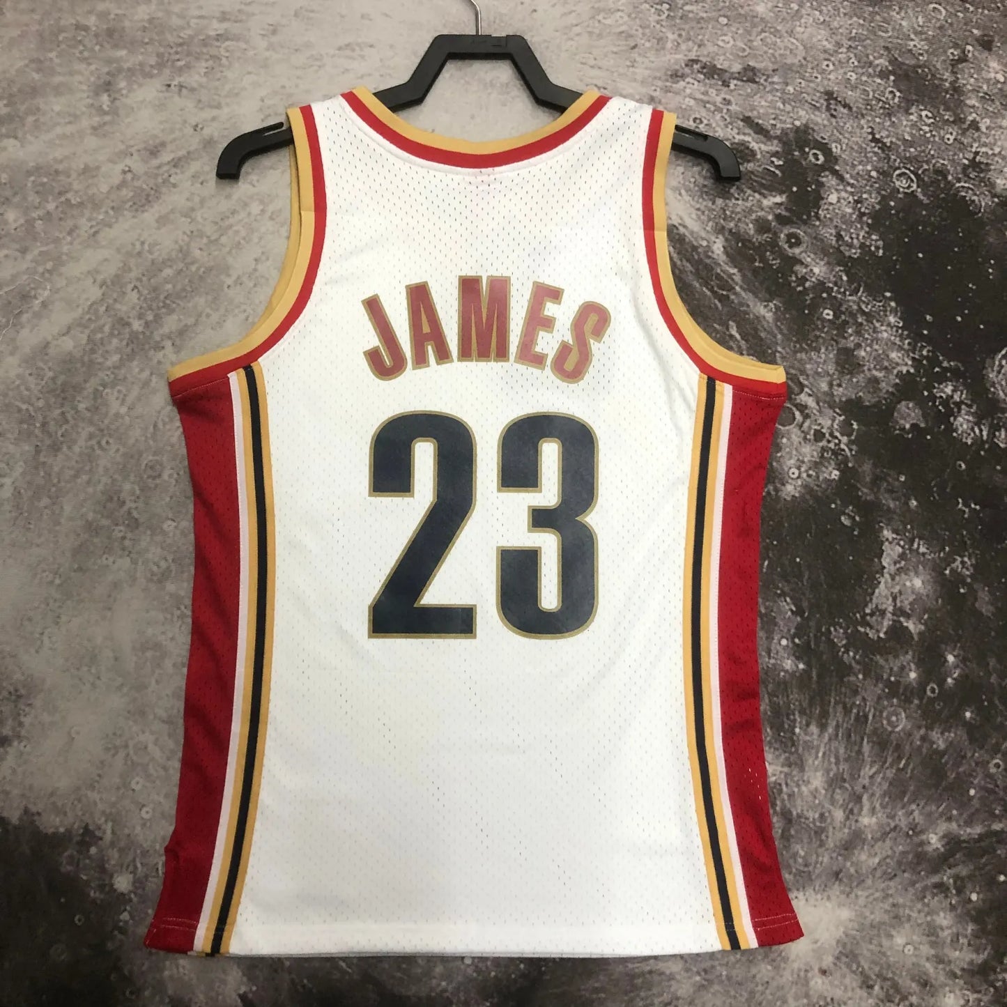 M&N 03-04 Cleveland Cavaliers SW 23# JAMES