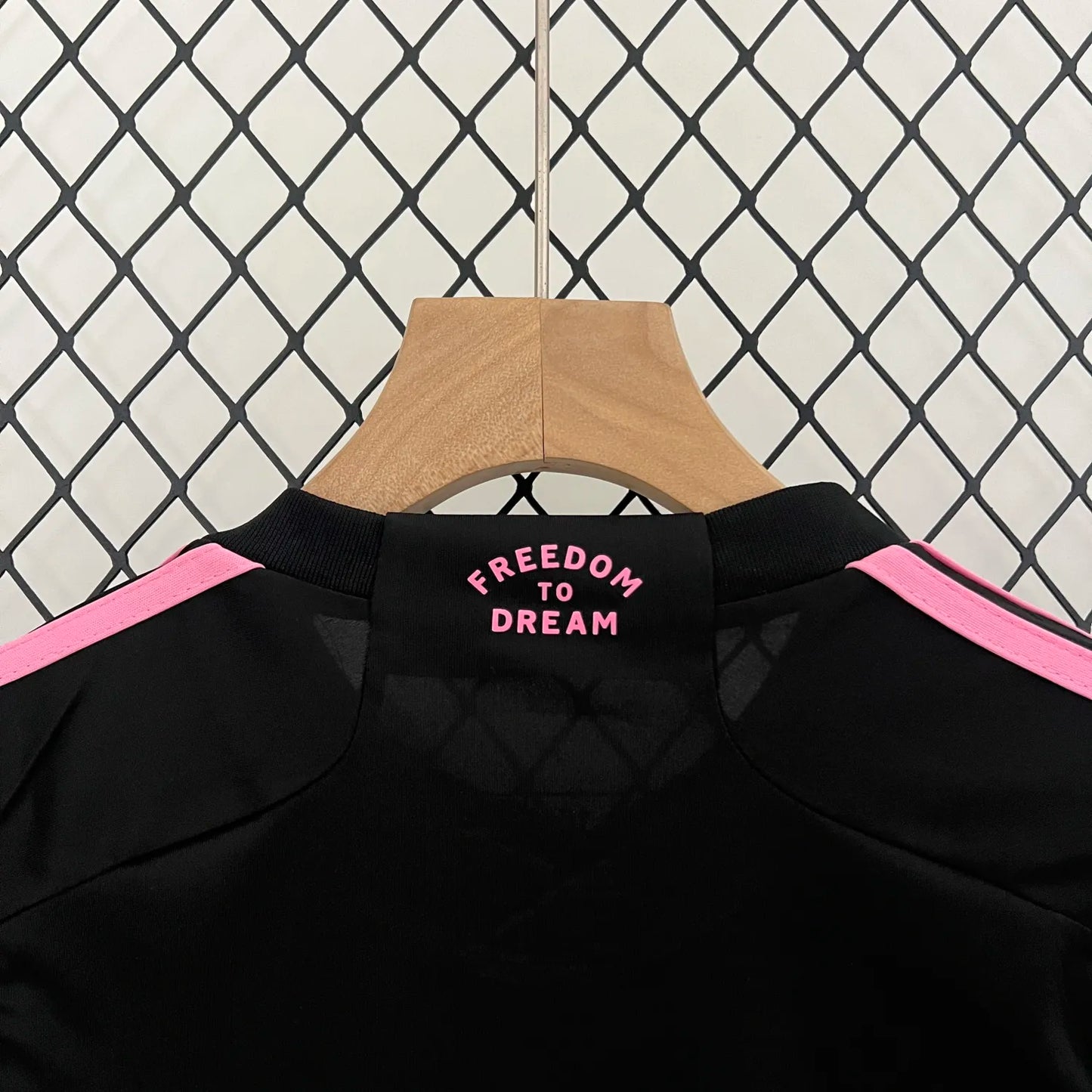 24-25 Miami Away Kids Kit
