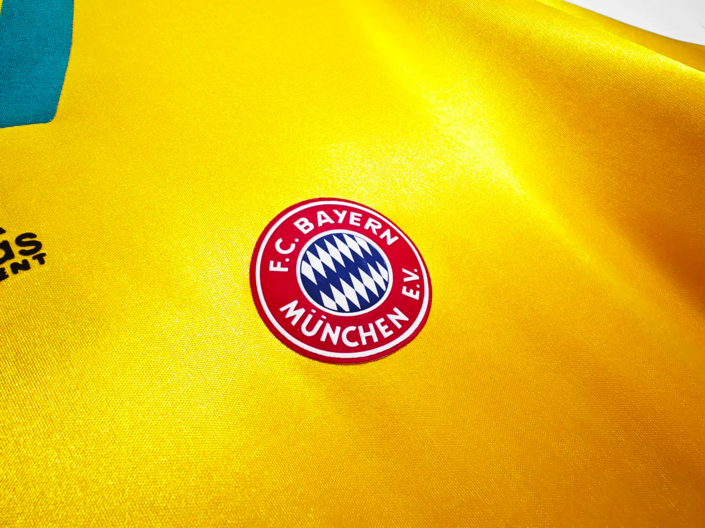 93-95 Bayern Munich Away Retro Jersey