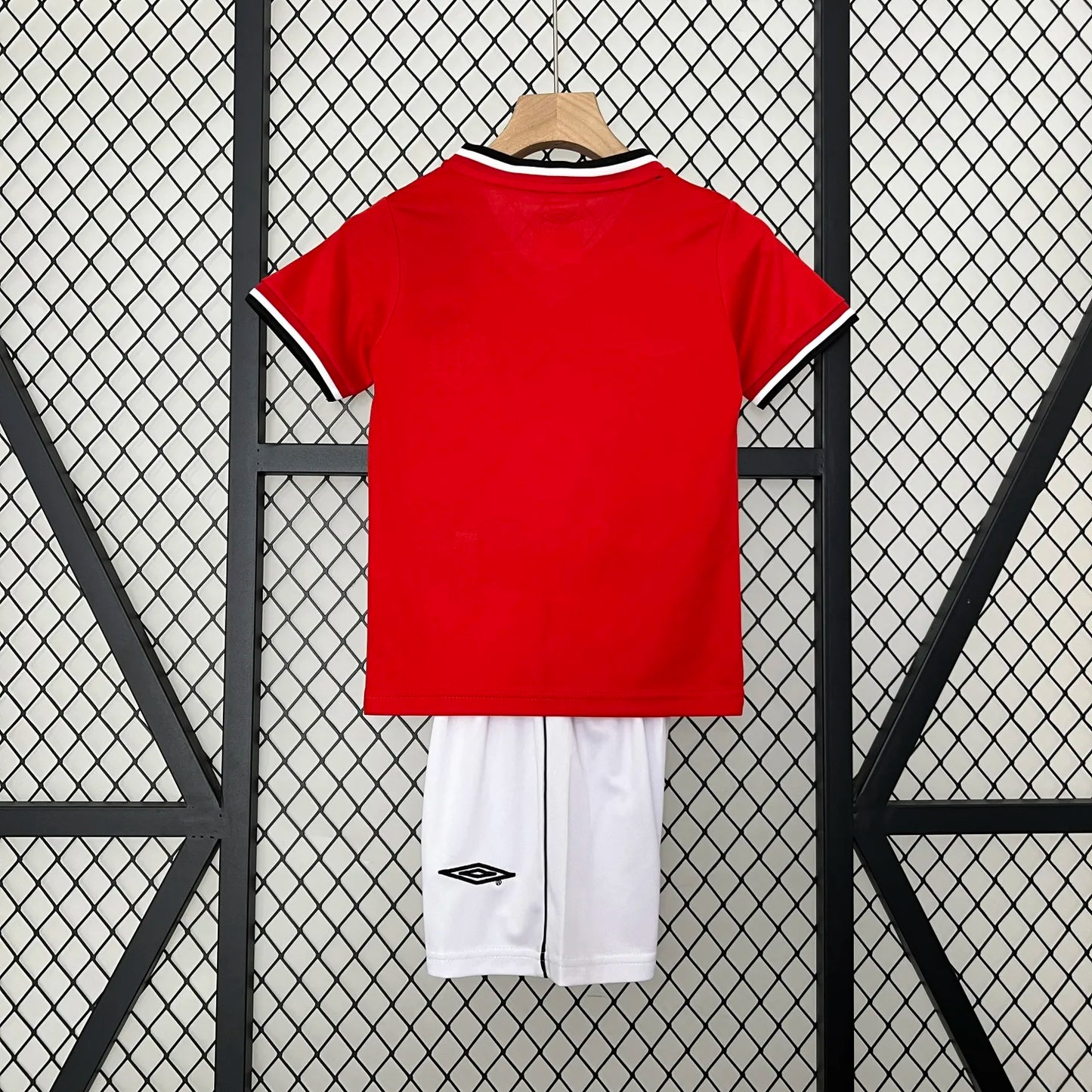 Retro 00-01 Manchester United Home Kids Kit