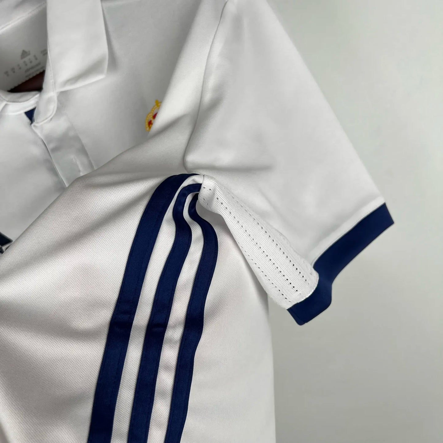 16-17 Real Madrid Home Retro Jersey