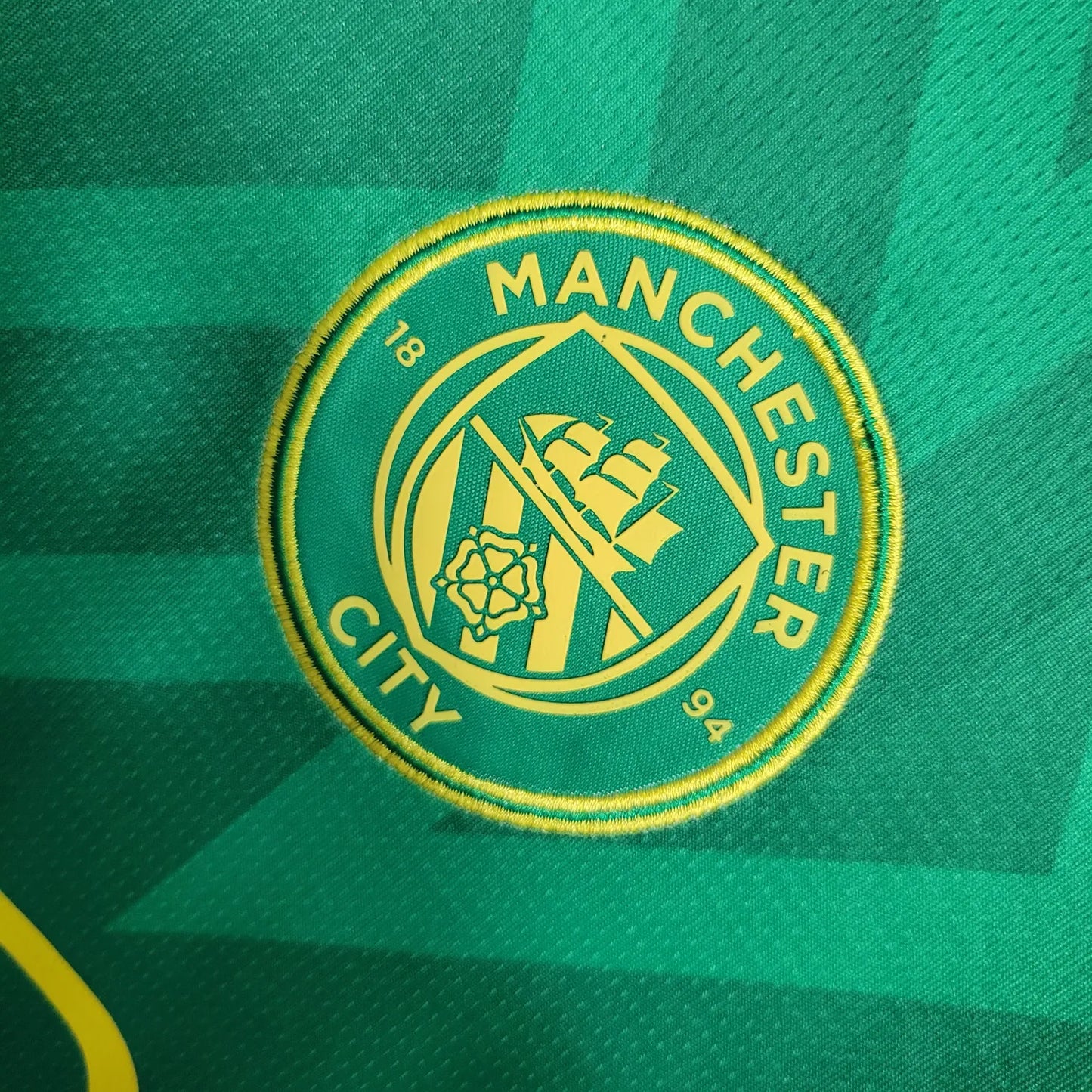 23-24 Manchester City Green Goal Keeper Fans Jersey