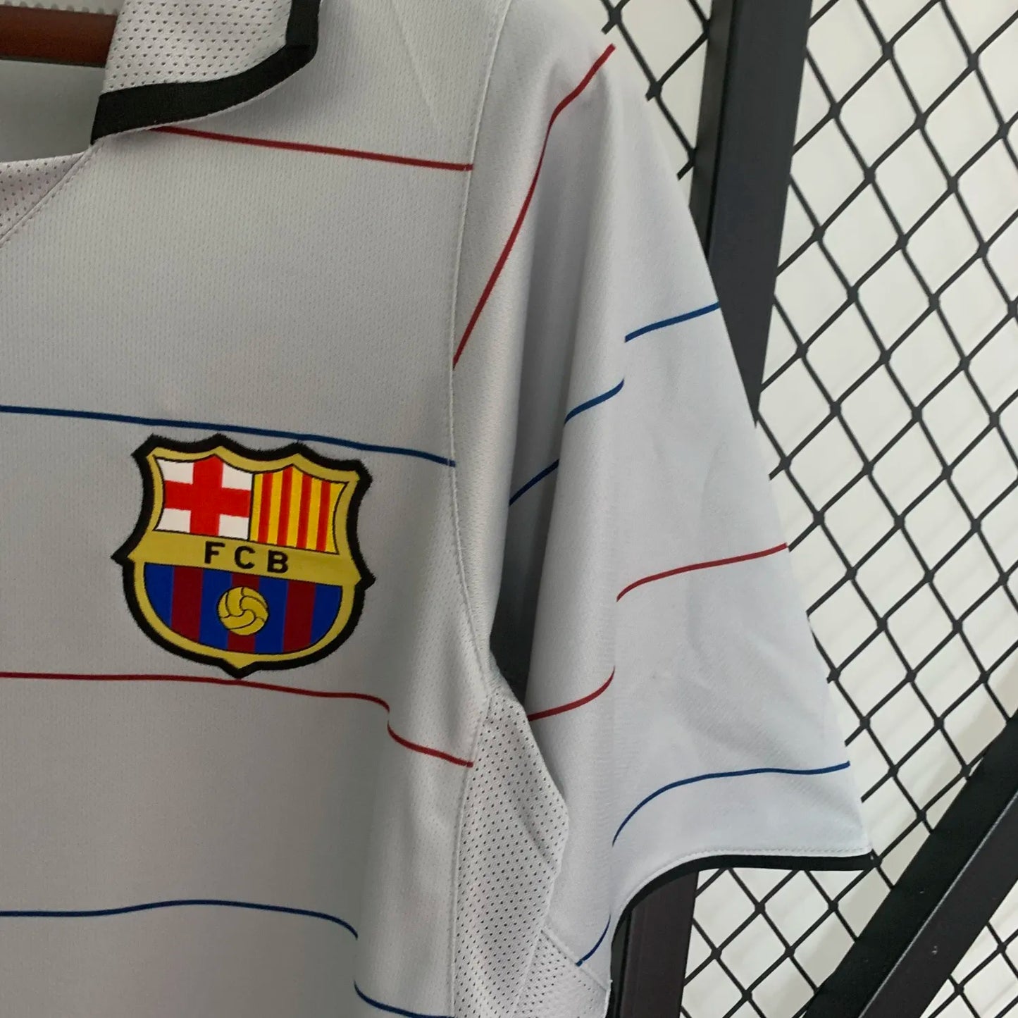 2003-04 Barcelona Away Retro Jersey