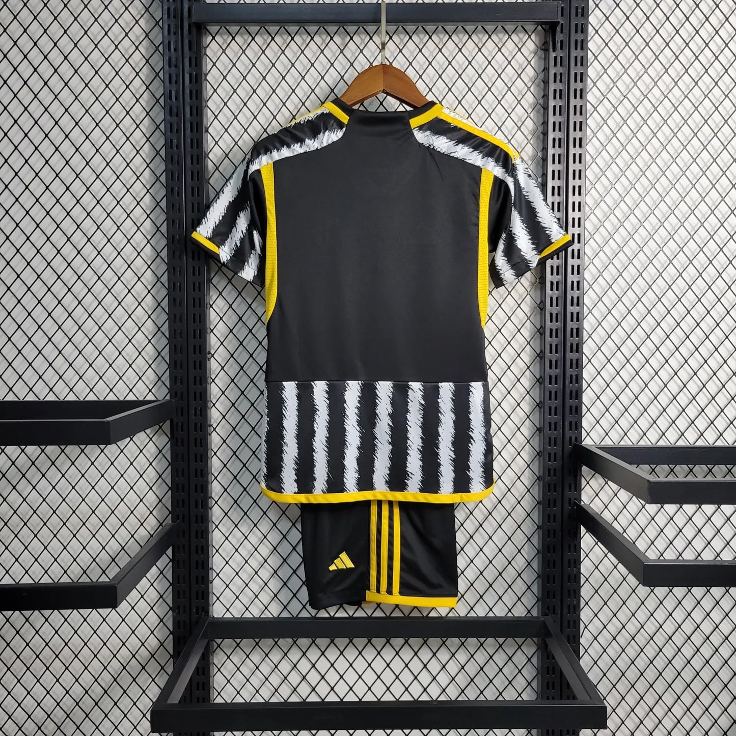 23-24 Juventus Home Kid Kit