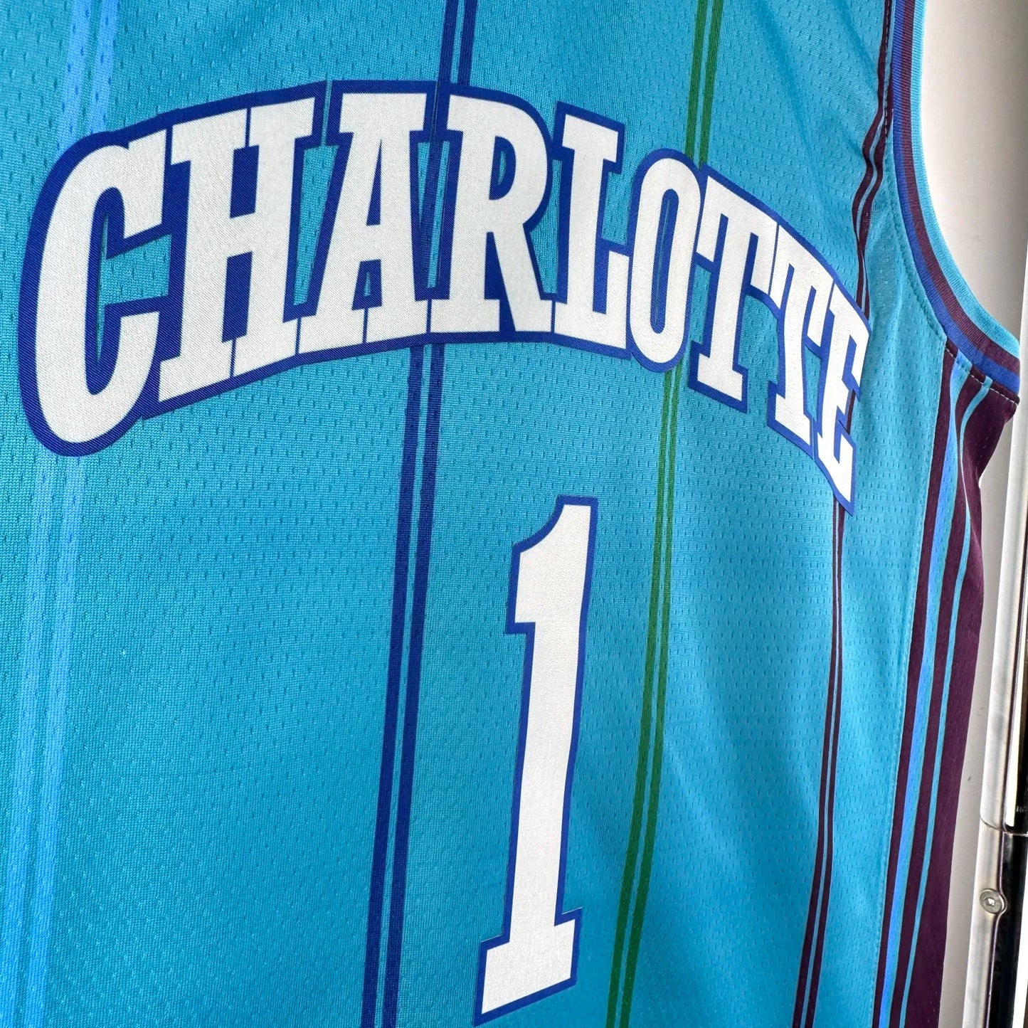 23-24 Charlotte Hornets Classic Edition LaMelo Ball #1 Swingman NBA Jersey