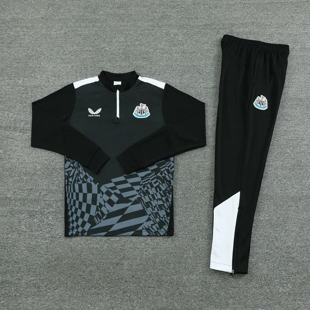 23-24 Newcastle United Training Suit