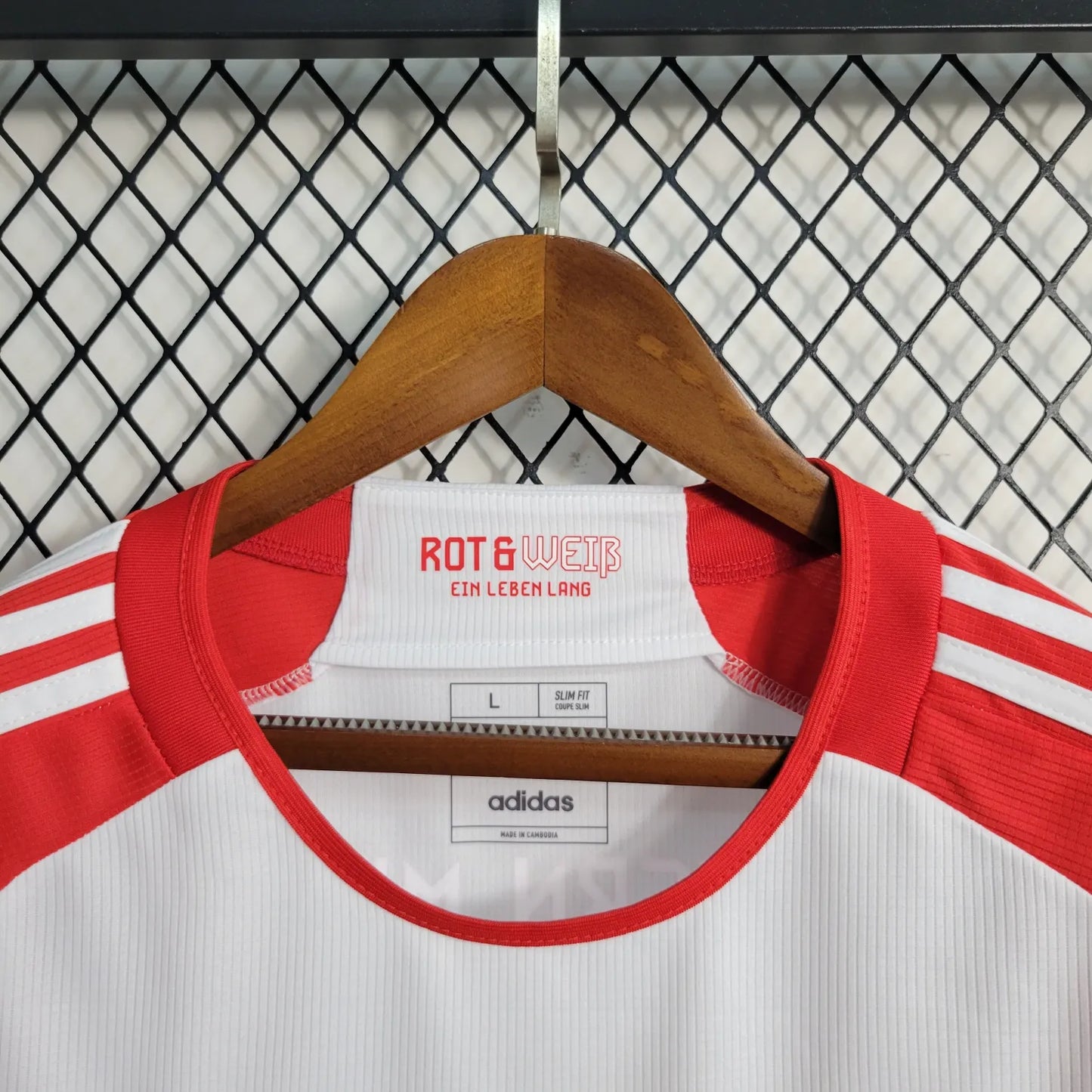 23-24 Bayern Munich Home Fans Jersey