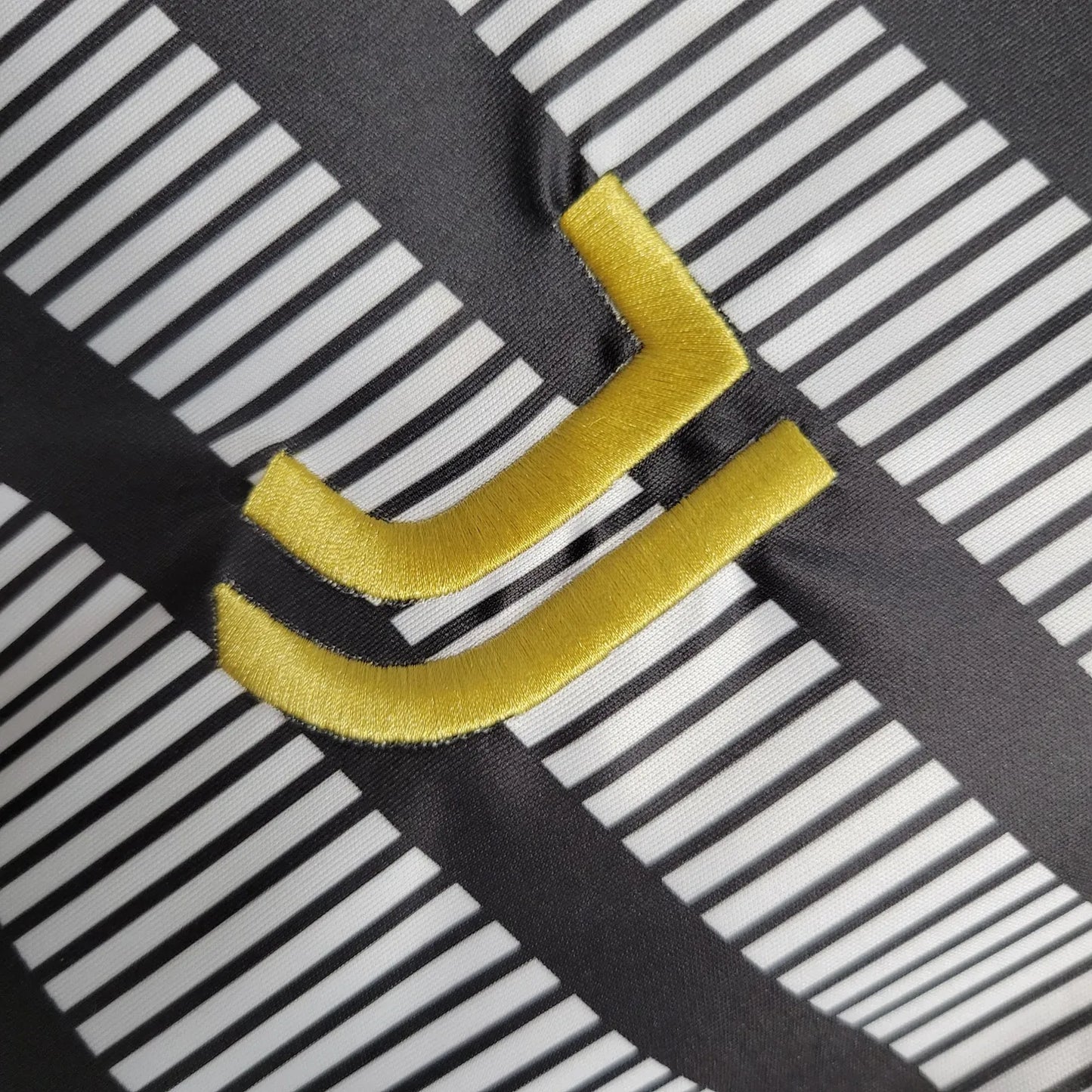 23-24 Juventus Training Fans Jersey