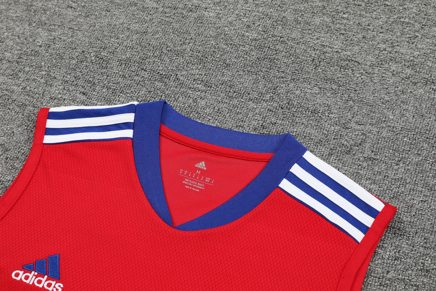 23-24 Bayern Munich Training Vest Suit