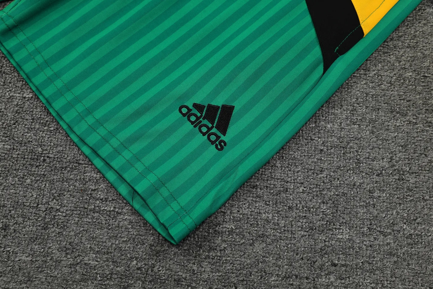 23-24 Bayern Munich Training Vest Suit