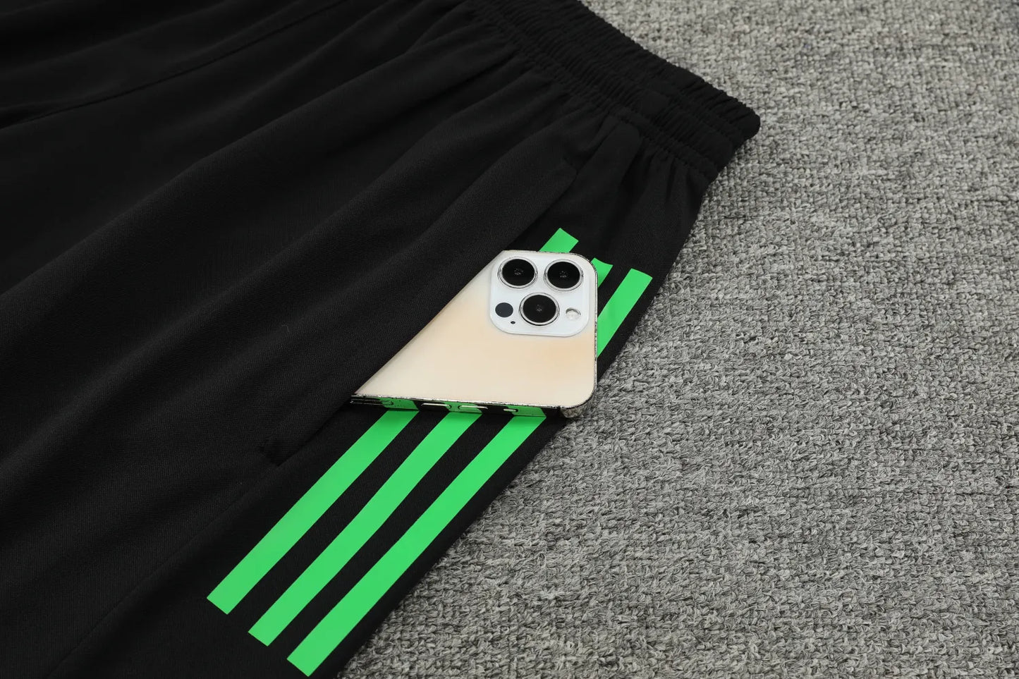 23-24 Bayern Munich Training Vest Suit