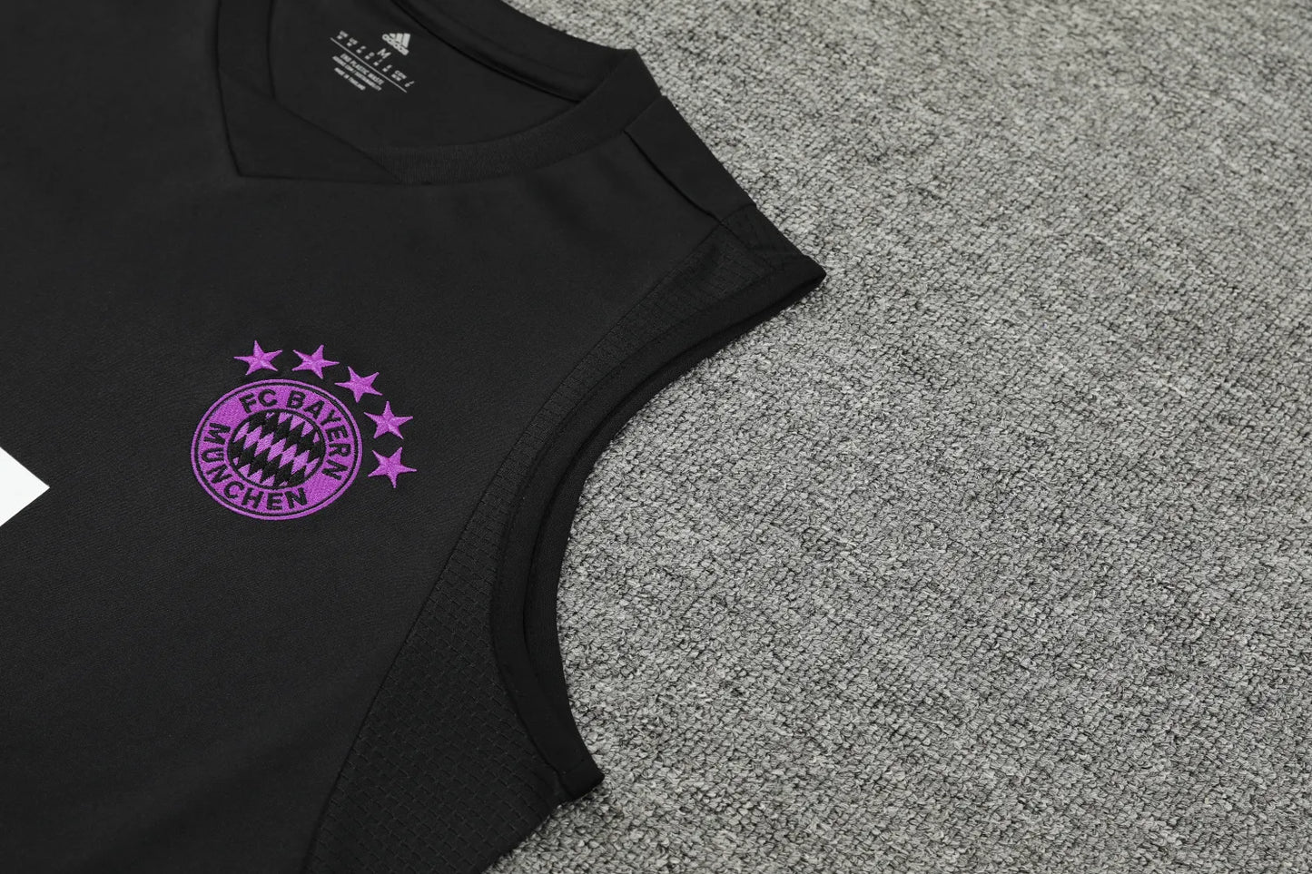 23-24 Bayern Munich Training Vest Suit