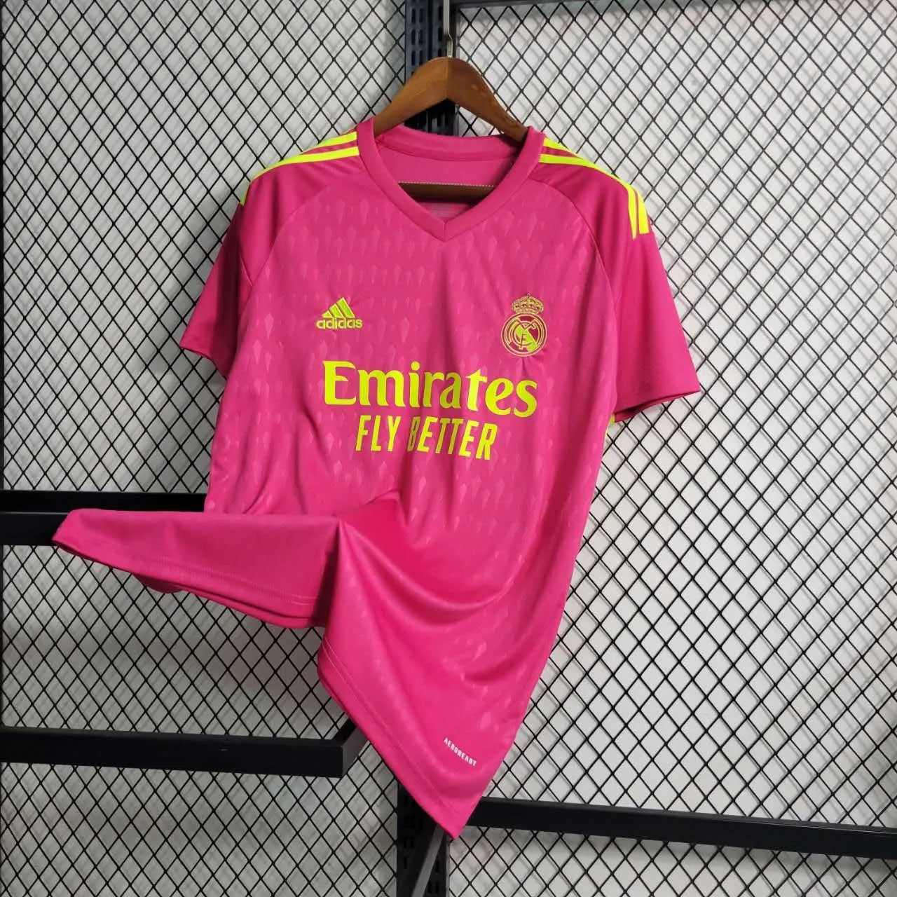 23-24 Real Madrid Goalkeeper Fans Jersey