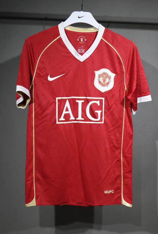 Manchester United Home Kit Retro 08-09