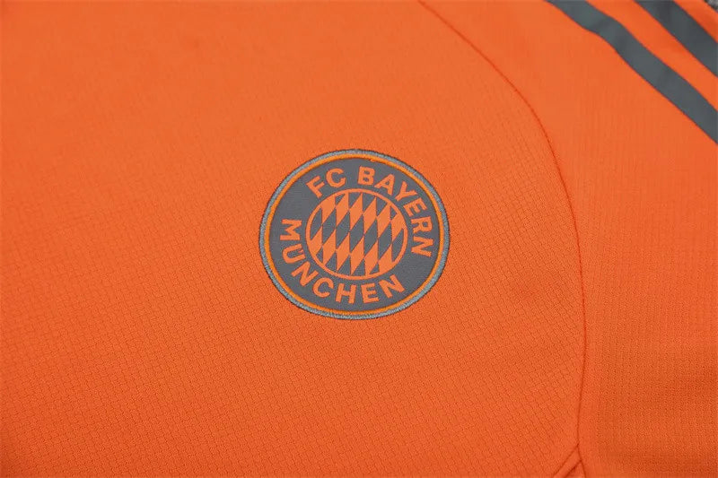 25-26 Bayern Munich Short Sleeve Training Suit