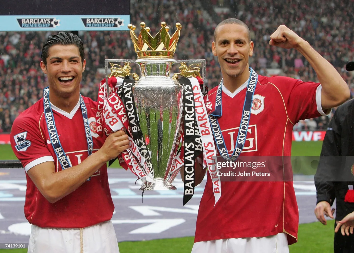 Manchester United Home Kit Retro 08-09