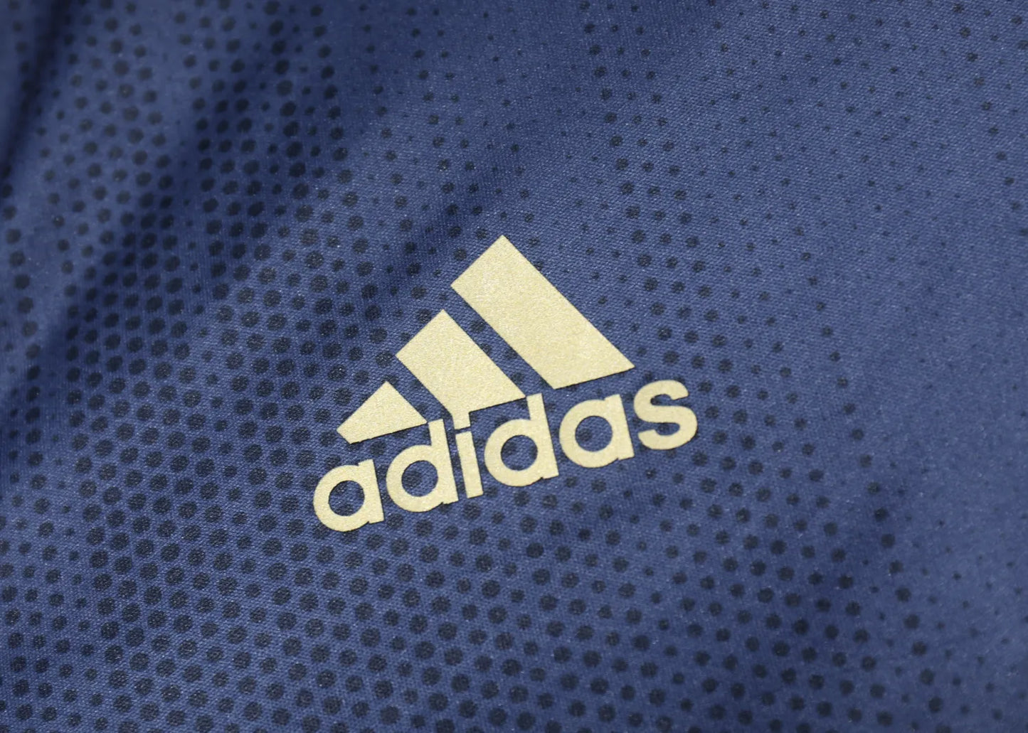 Manchester United Third Kit Retro 18-19