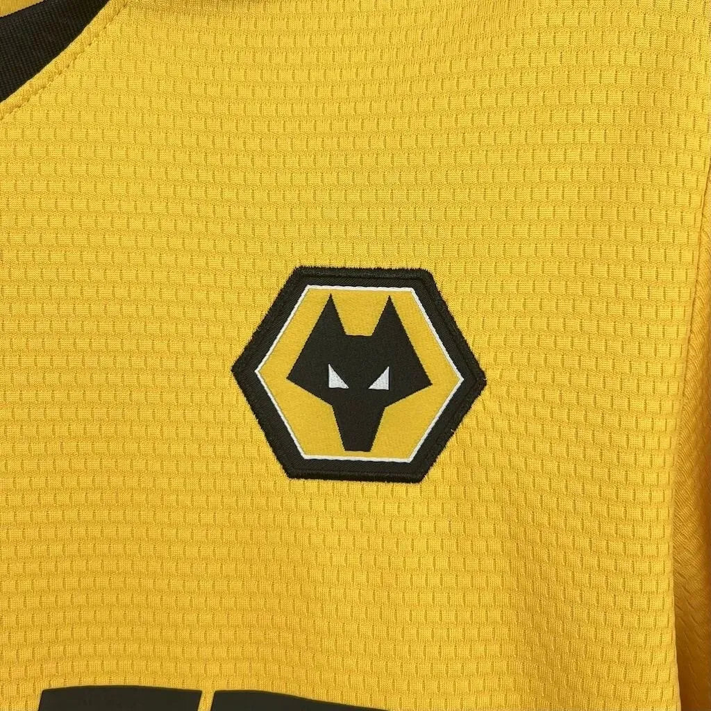 25-26 Wolves Home Fans Kit
