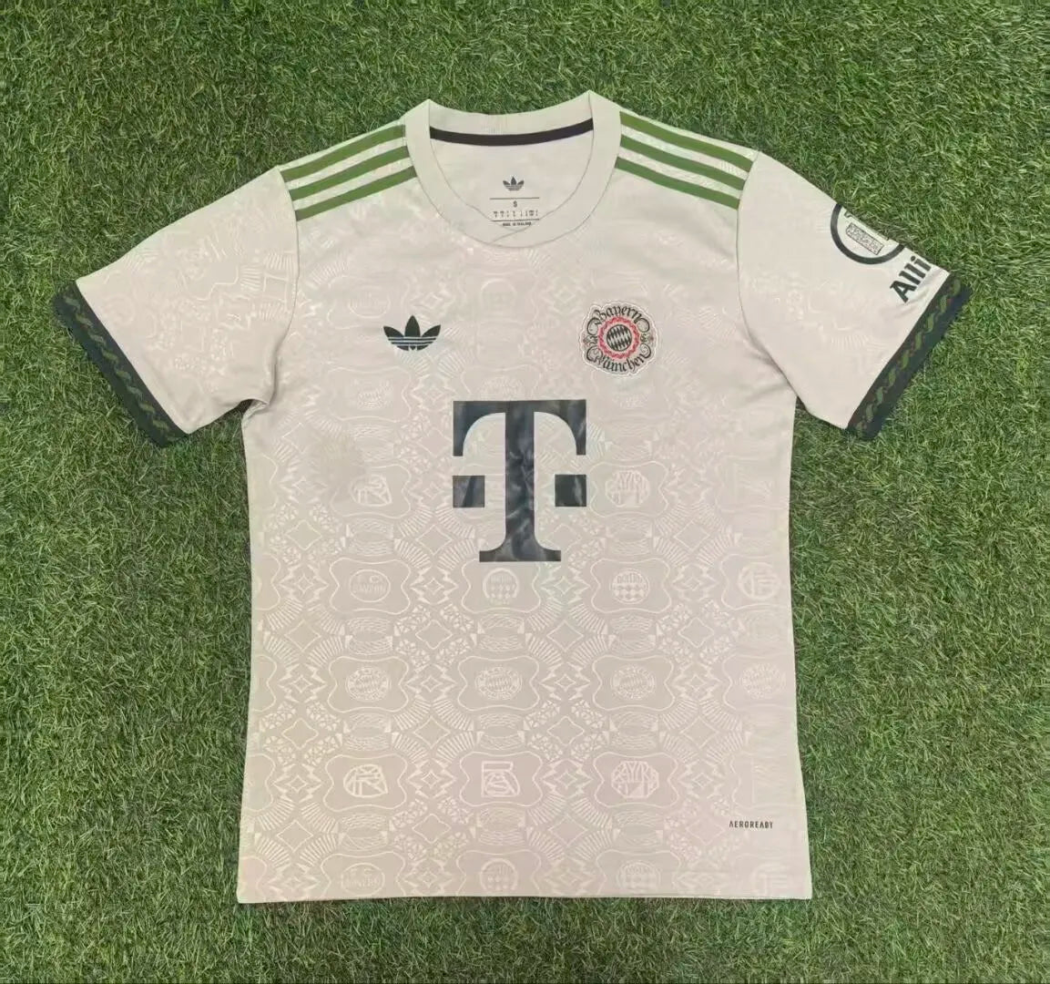 25-26 Bayern Munich Speical Fans Kit