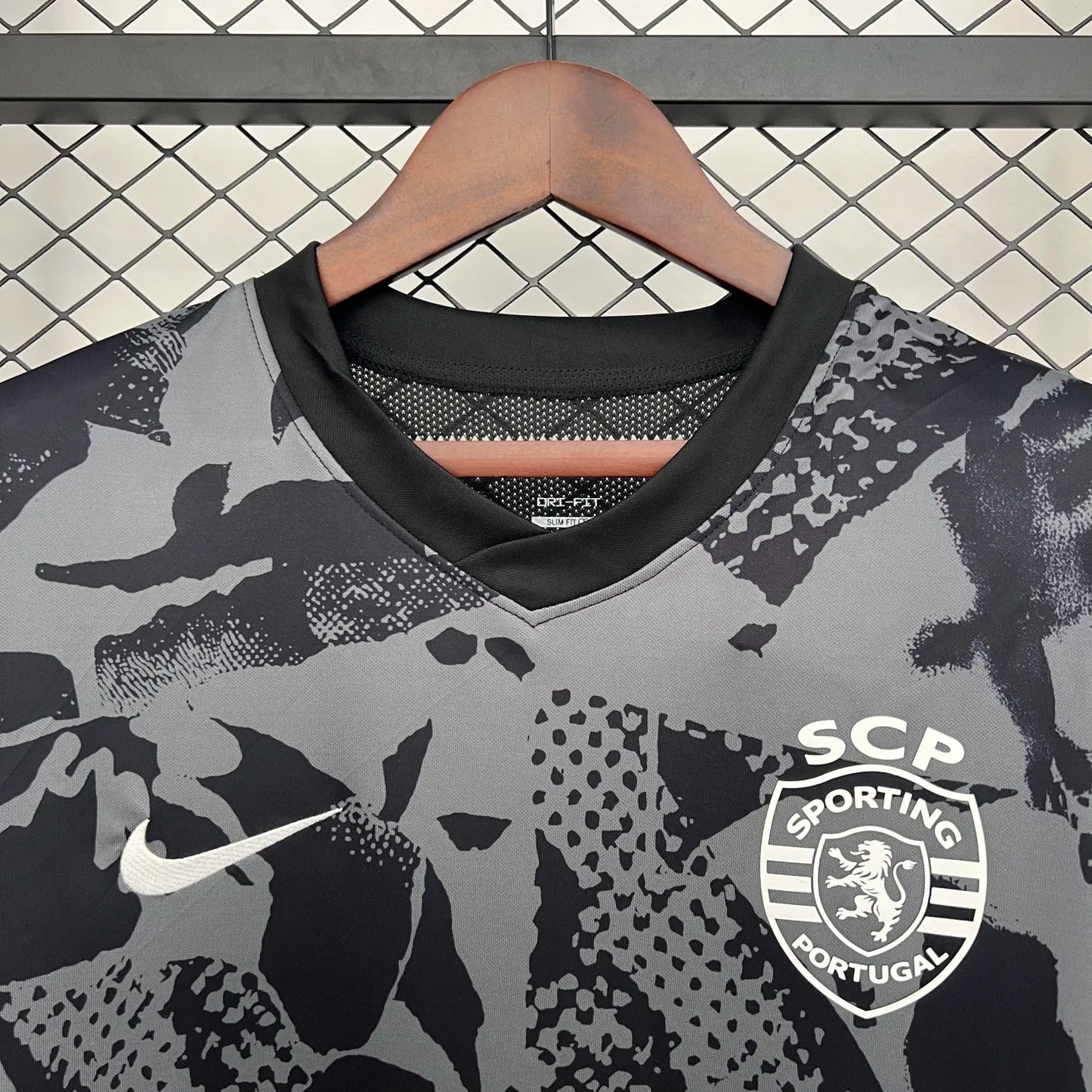 25-26 Sporting Black Special Fans Kit