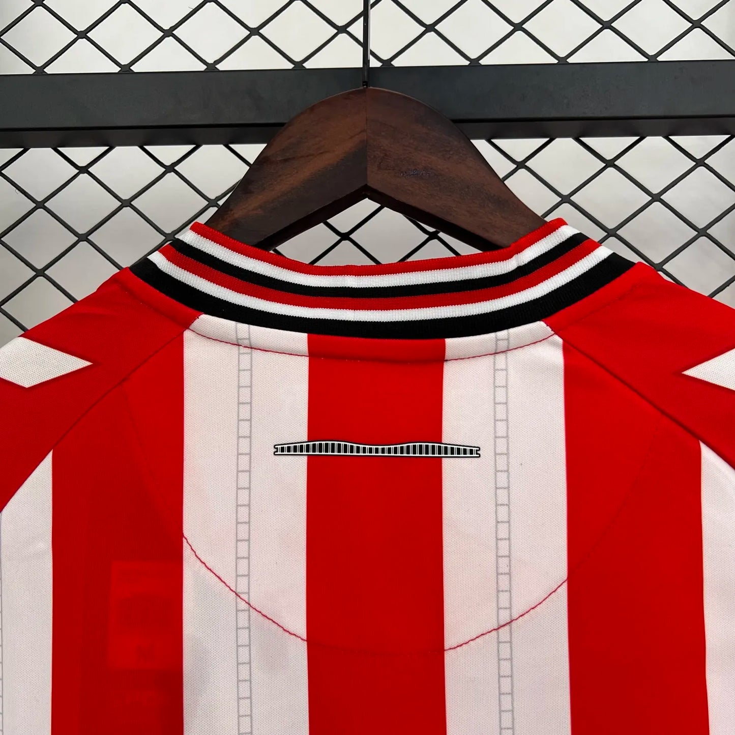 25-26 Sunderland Home Fans Kit