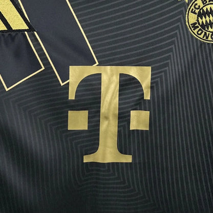 25-26 Bayern Munich Speical Fans Kit