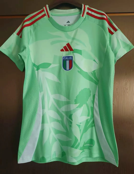 2025 Italy Green Kit For Woman