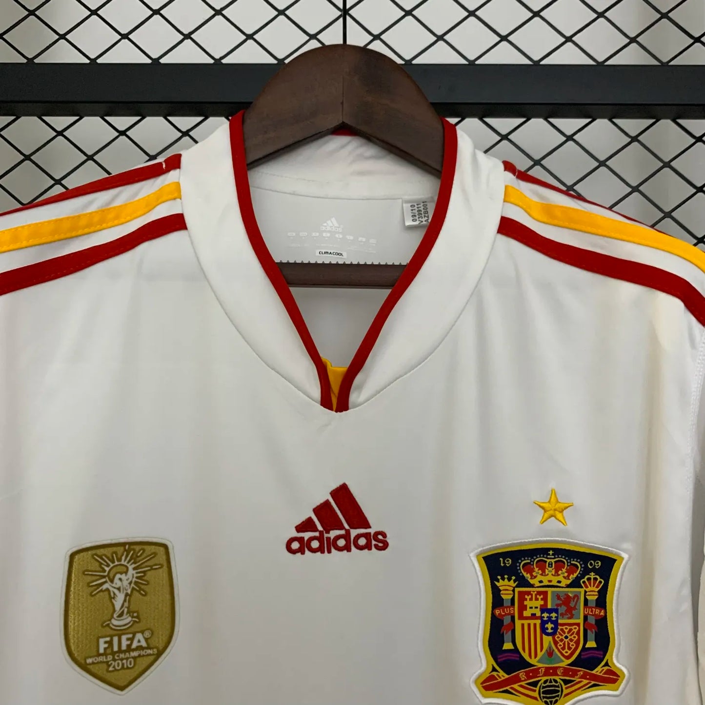 Spain Away Kit Retro 2011