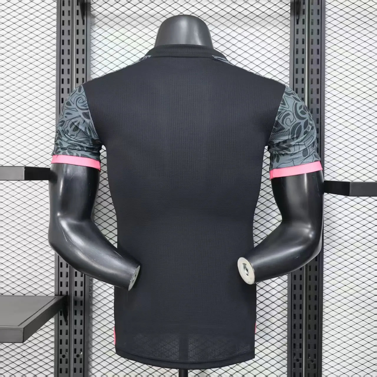 25-26 Plaestino Black Kit