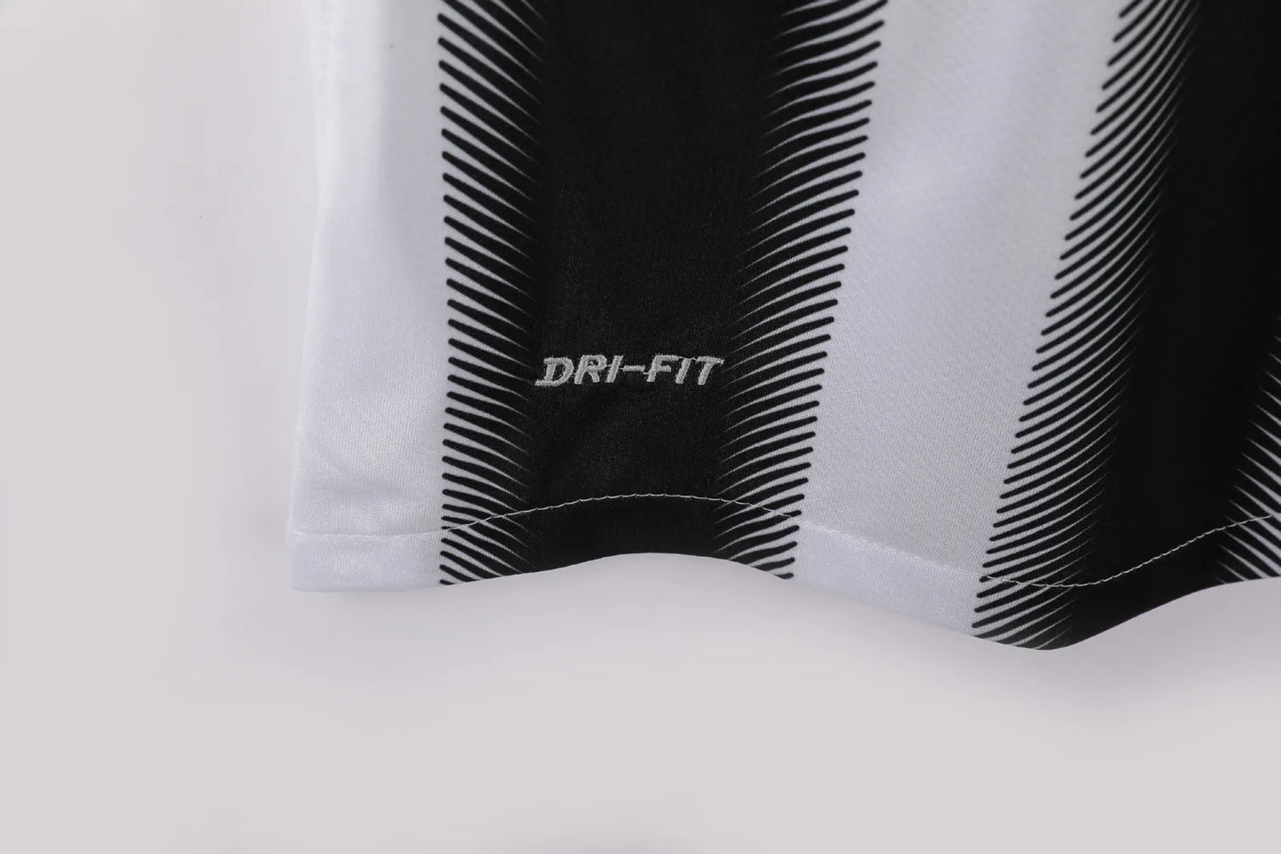 Juventus Home Kit Retro 11-12
