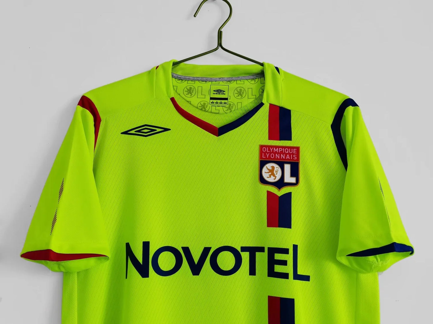 Lyon Away Kit Retro 08-09
