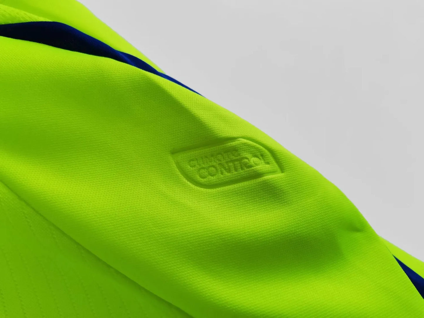 Lyon Away Kit Retro 08-09