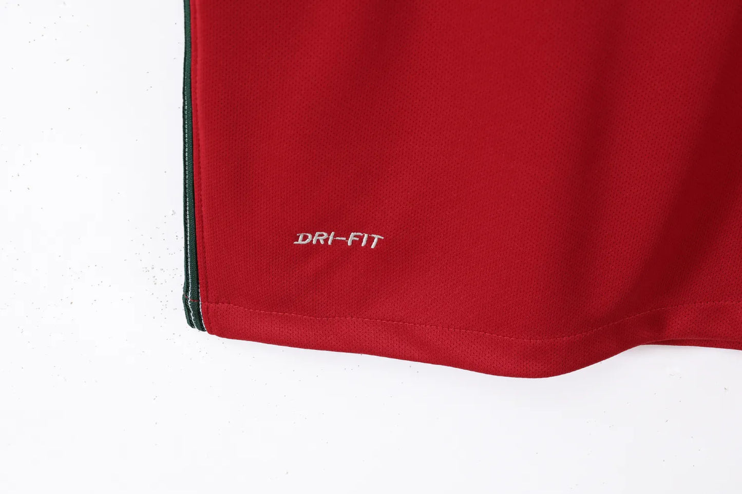 Portugal Home Kit Retro 2016