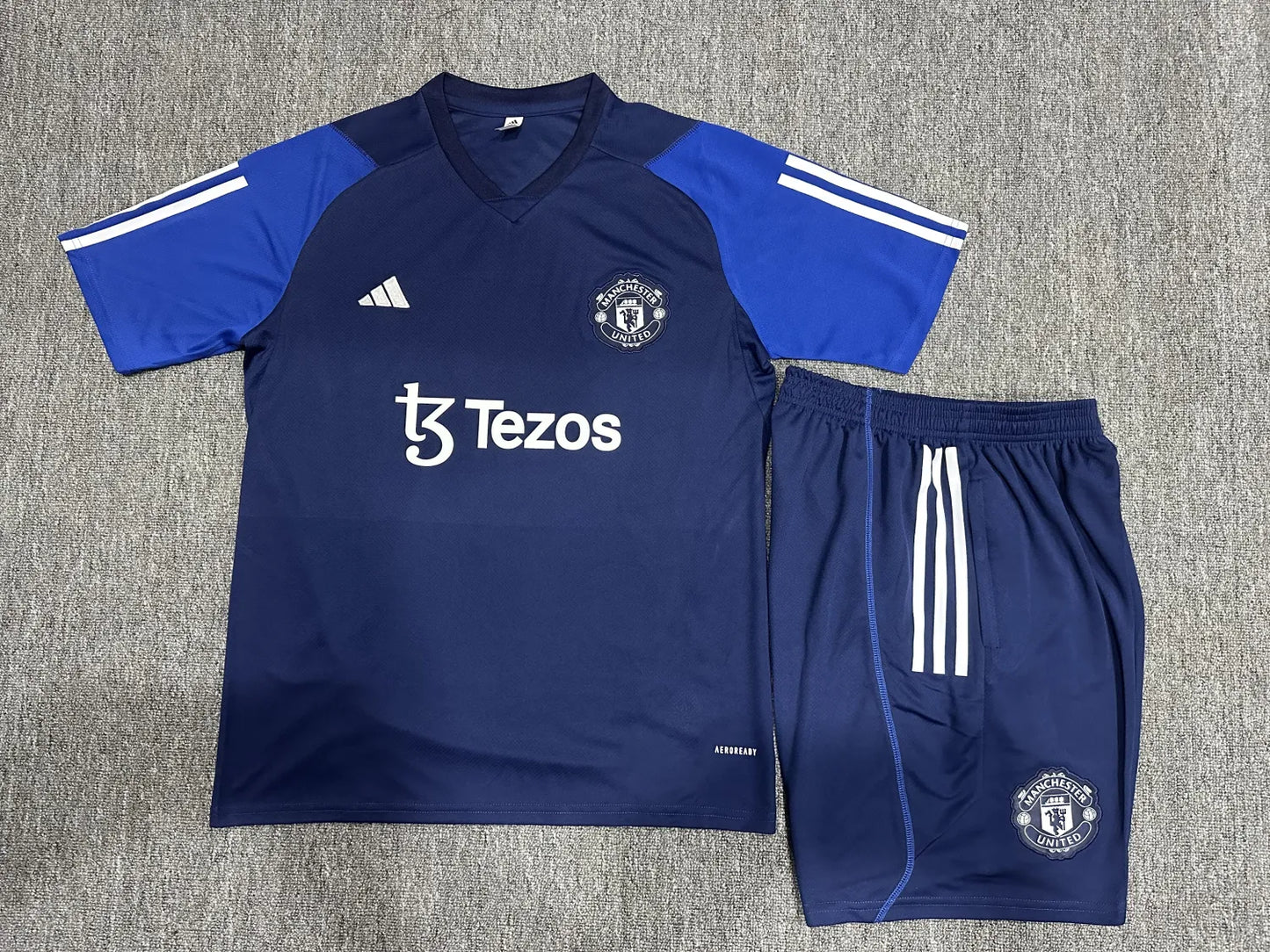 23-24 Manchester United Short Sleeve Training Suit