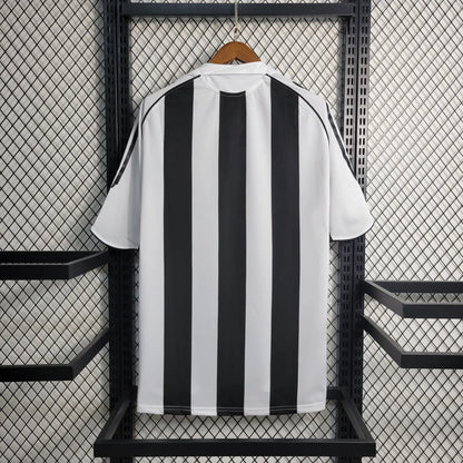 04-06 Newcastle United Home Retro Jersey