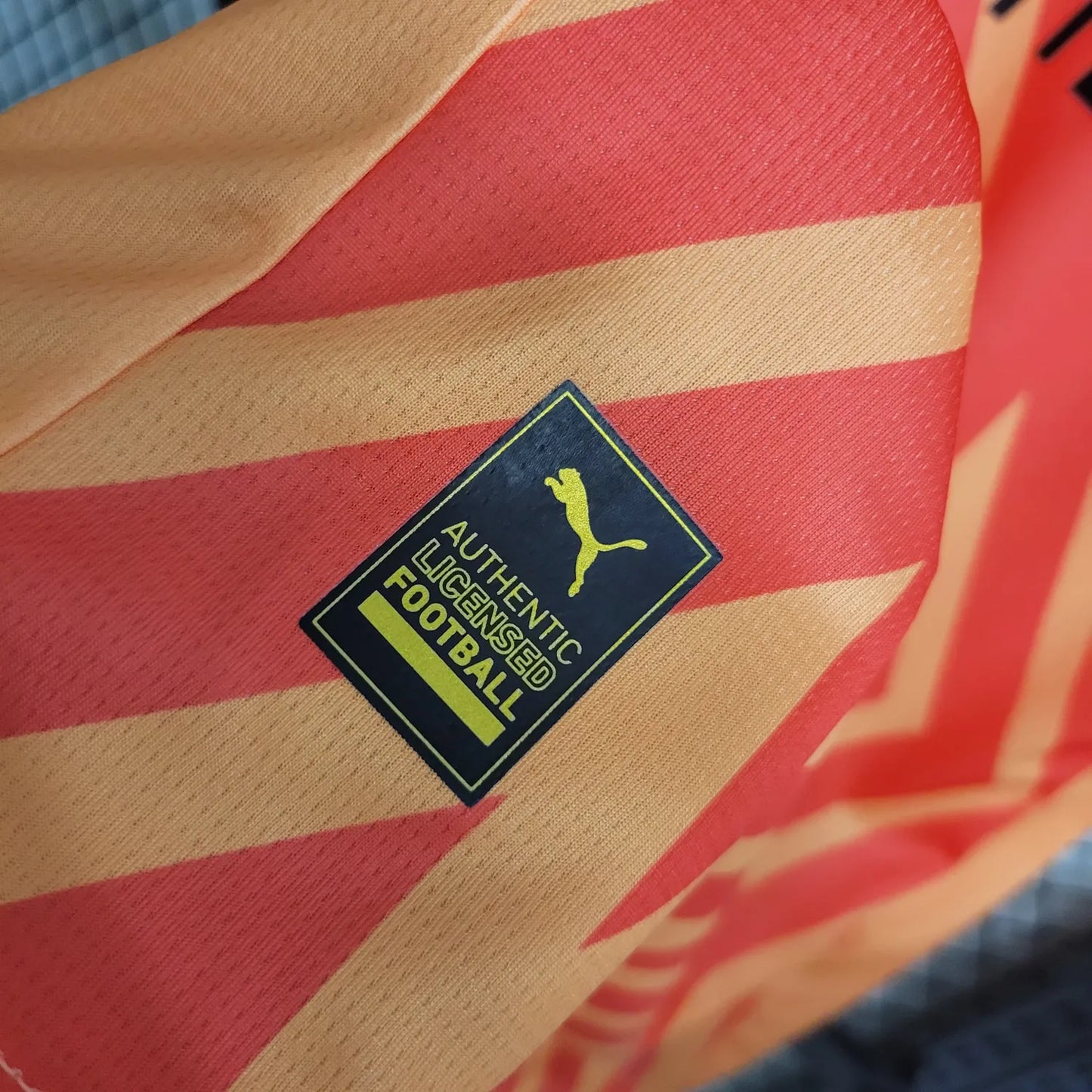 23-24 AC Milan Goalkeeper Fans Jersey