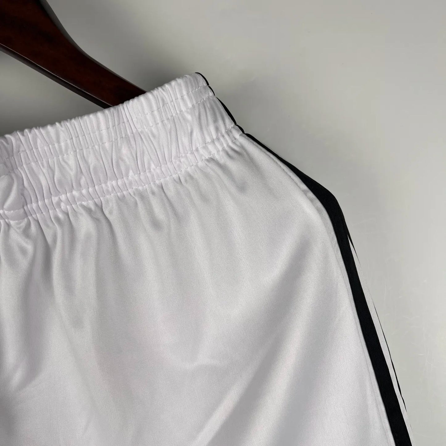 23-24 Manchester United Home Shorts