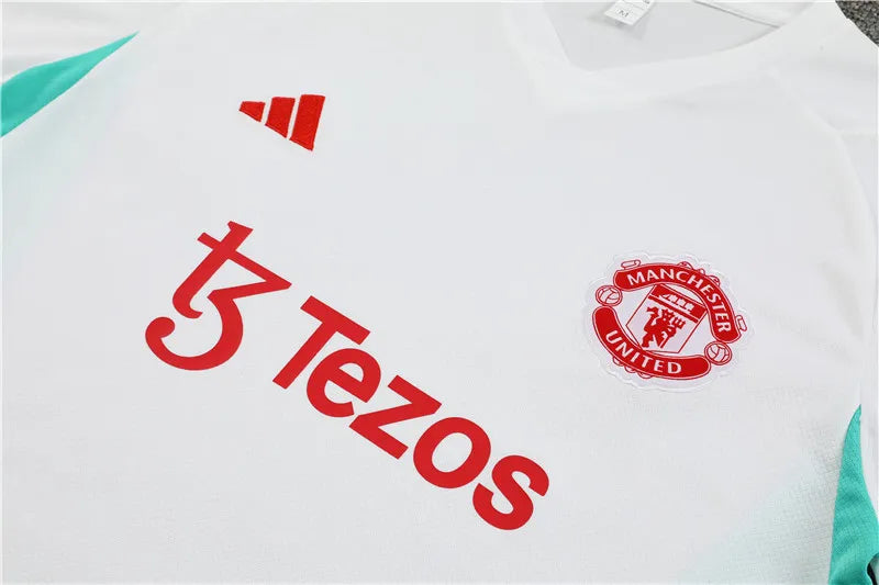 23-24 Manchester United Training Short Sleeve Suit