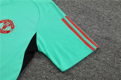 23-24 Manchester United Training Short Sleeve Suit
