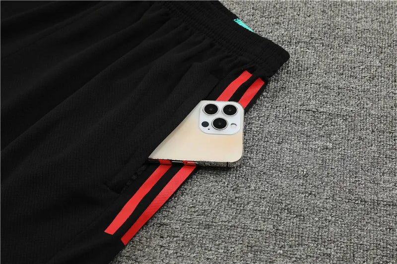 23-24 Manchester United Training Short Sleeve Suit