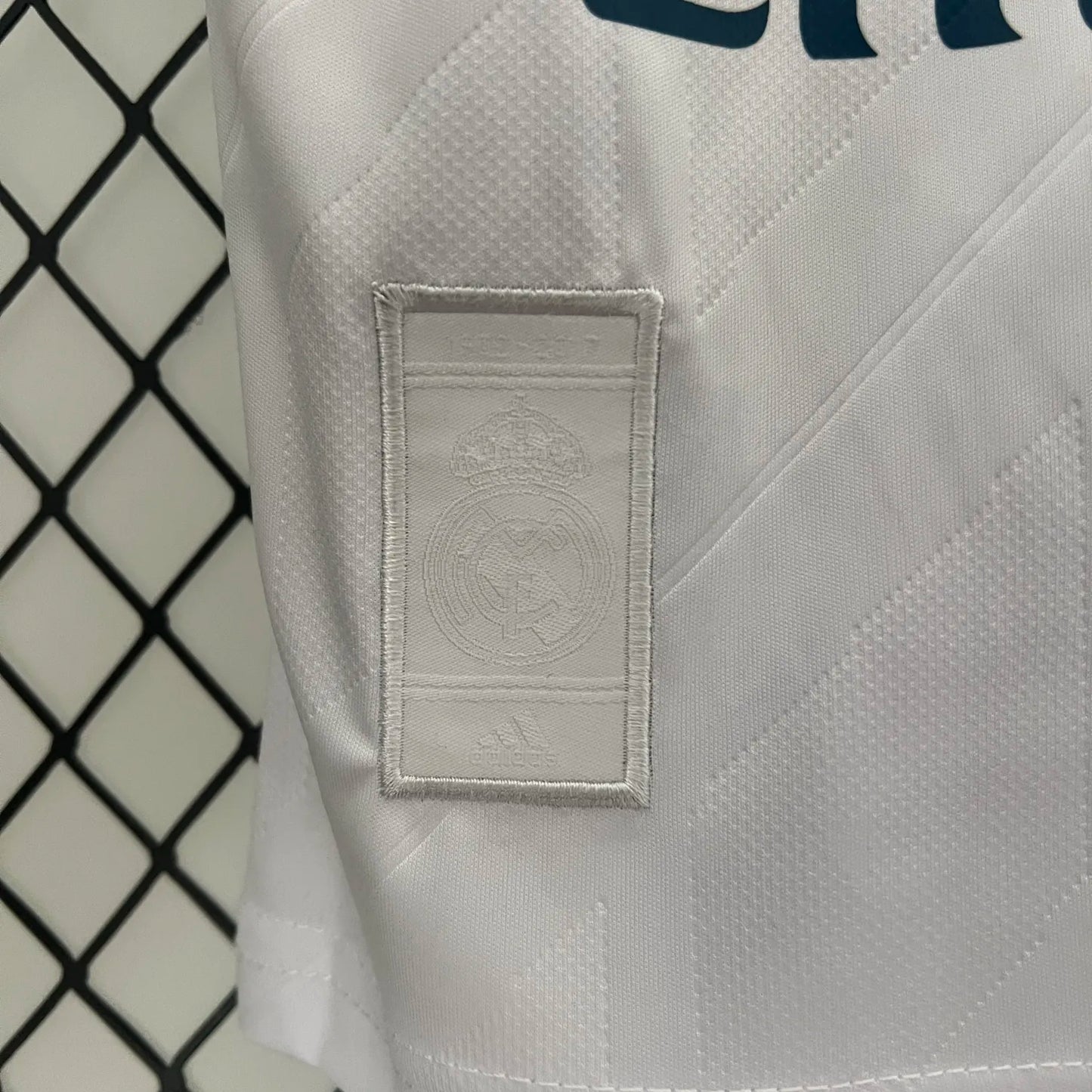 Retro17-18 Real Madrid Home Kids Kit
