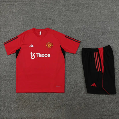 23-24 Manchester United Red Training Short Sleeve Suit