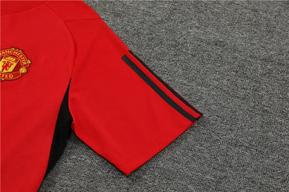 23-24 Manchester United Red Training Short Sleeve Suit