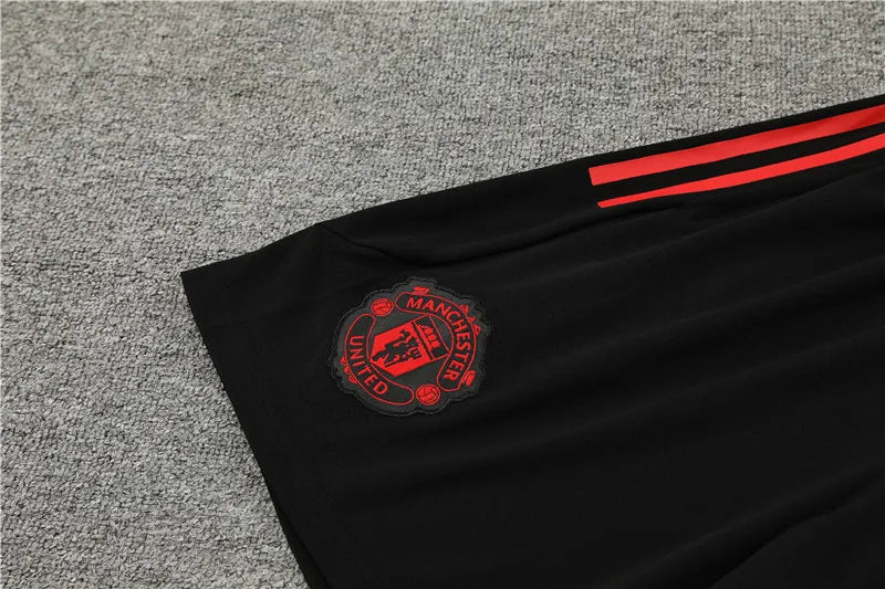23-24 Manchester United Red Training Short Sleeve Suit
