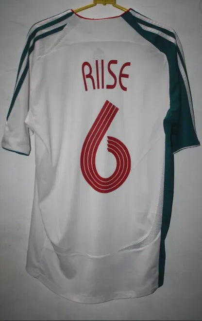 06-07 Liverpool Away Retro Jersey