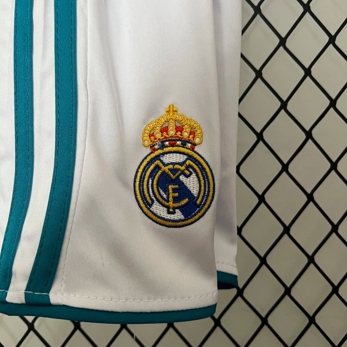 Retro17-18 Real Madrid Home Kids Kit