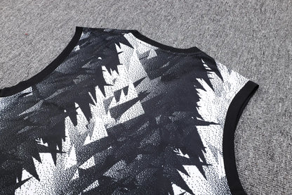 23-24 Juventus Black Training Vest Suit
